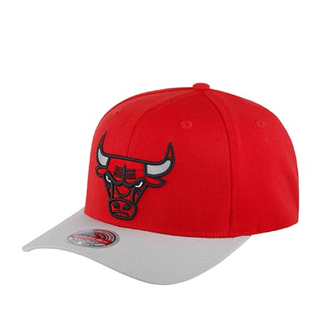 Бейсболка MITCHELL NESS арт. 6HSSMM19493-CBURDGY Chicago Bulls NBA (красный / серый)