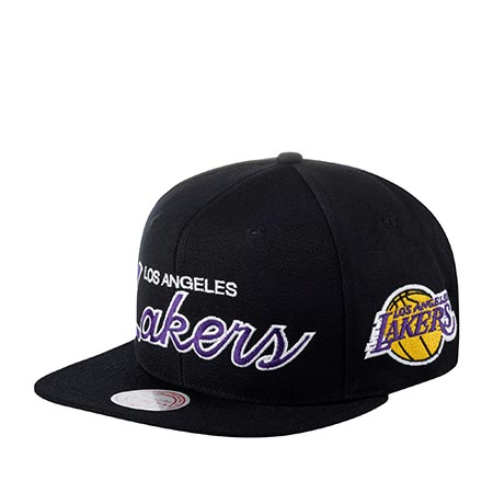 Бейсболка MITCHELL NESS арт. HHSS3280-LALYYPPPBLCK Los Angeles Lakers NBA (черный)
