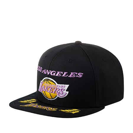 Бейсболка MITCHELL NESS арт. HHSS2997-LALYYPPPBLCK Los Angeles Lakers NBA (черный)