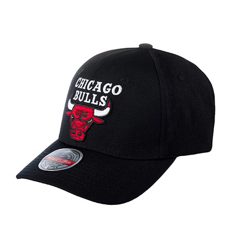 Бейсболка MITCHELL NESS арт. HHSSINTL102-CBUYYPPPBLCK Chicago Bulls NBA (черный)