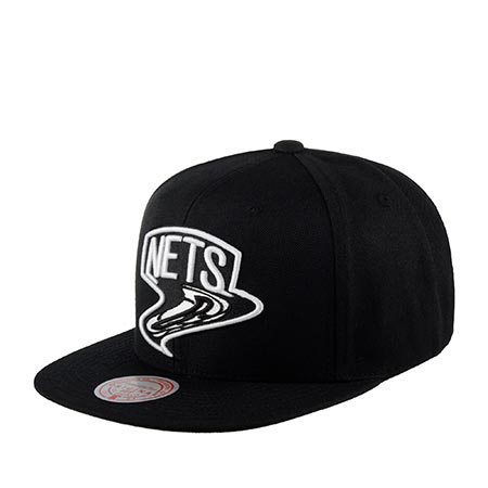 Бейсболка MITCHELL NESS арт. 6HSSMM19495-BNEBLCK Brooklyn Nets NBA (черный)