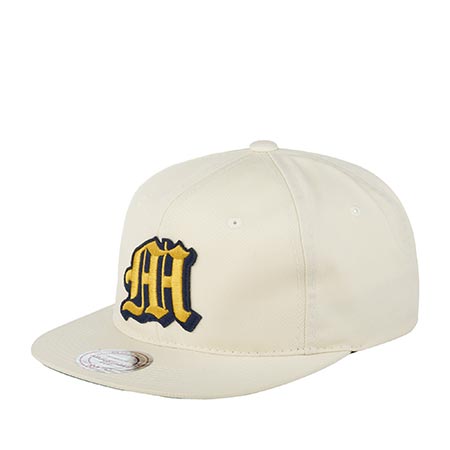 Бейсболка MITCHELL NESS арт. 6LULEY18046-MNNOFWH (кремовый)