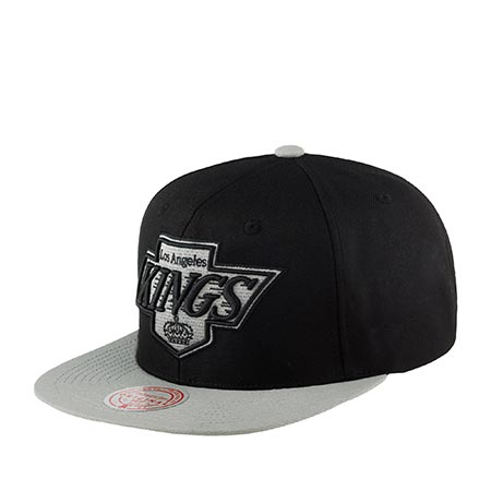 Бейсболка MITCHELL NESS арт. HHSS5367-LAKYYPPPBKGY Los Angeles Kings NHL (черный / серый)