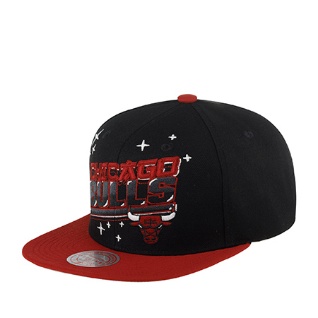 Бейсболка MITCHELL NESS арт. HHSS5757-CBUYYPPPBLCK Chicago Bulls NBA (черный)