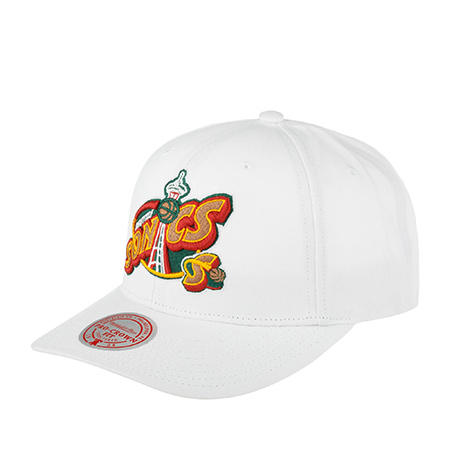 Бейсболка MITCHELL NESS арт. HHSS5460-SSUYYPPPWHIT Seattle Supersonics NBA (белый)