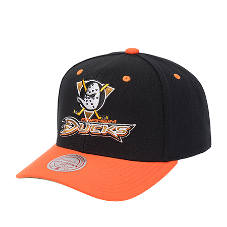 Бейсболка MITCHELL NESS арт. HP8591-ADUBLCK Anaheim Ducks NHL (черный / оранжевый)