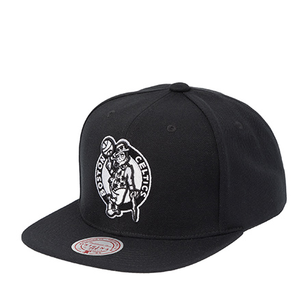 Бейсболка MITCHELL NESS арт. HS8547-BCEBLCK Boston Celtics NBA (черный)