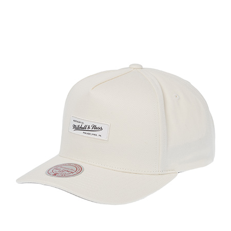 Бейсболка MITCHELL NESS арт. HP10080-MNNCREA (кремовый)