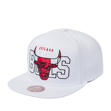 Бейсболка MITCHELL NESS арт. HS10387-CBUWHIT Chicago Bulls NBA (белый)