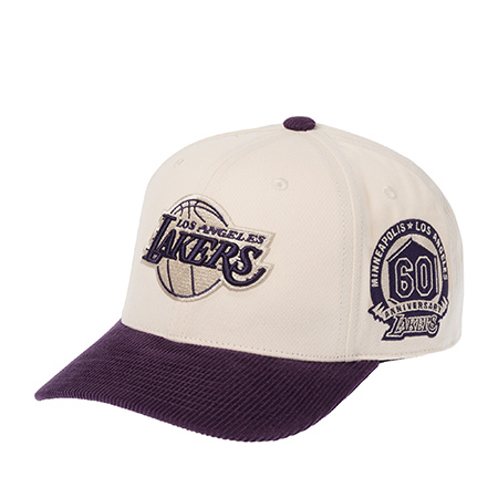 Бейсболка MITCHELL NESS арт. HP16223-LALOFWH Los Angeles Lakers NBA (кремовый / фиолетовый)