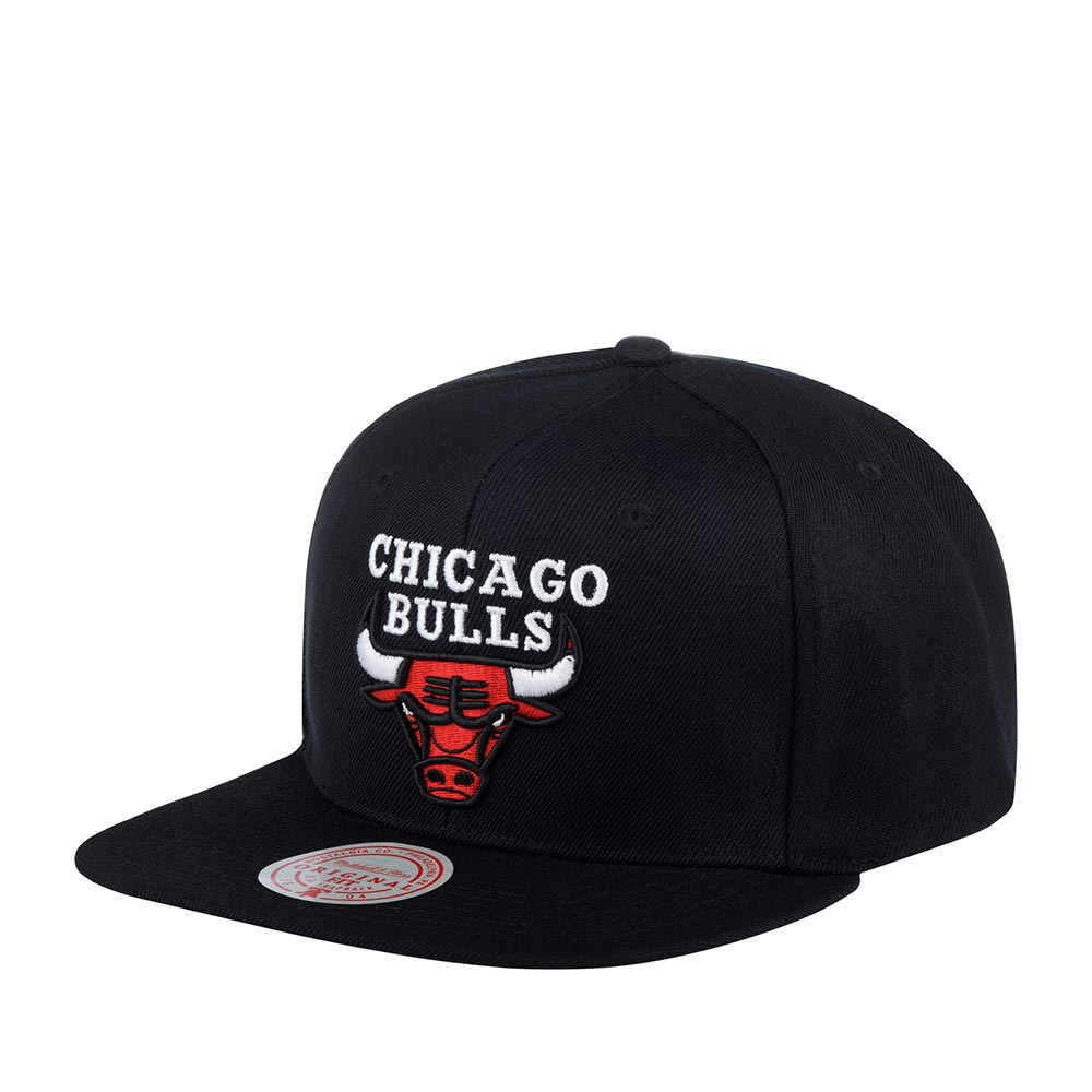 Бейсболка MITCHELL NESS арт. HHSS2976-CBUYYPPPBLCK Chicago Bulls NBA (черный)