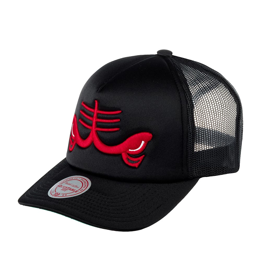 Бейсболка MITCHELL NESS арт. HHSS3467-CBUYYPPPBLCK Chicago Bulls NBA (черный)