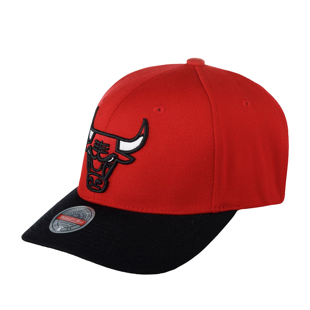 Бейсболка MITCHELL NESS арт. HHSS3265-CBUYYPPPRDBK Chicago Bulls NBA (красный / черный)