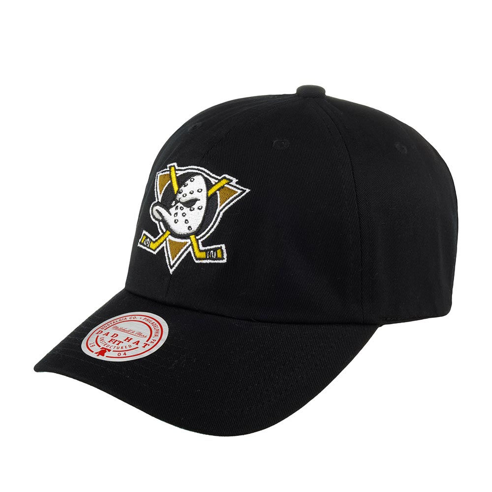 Бейсболка MITCHELL NESS арт. HLUX5369-ADUYYPPPBLCK Anaheim Ducks NHL (черный)