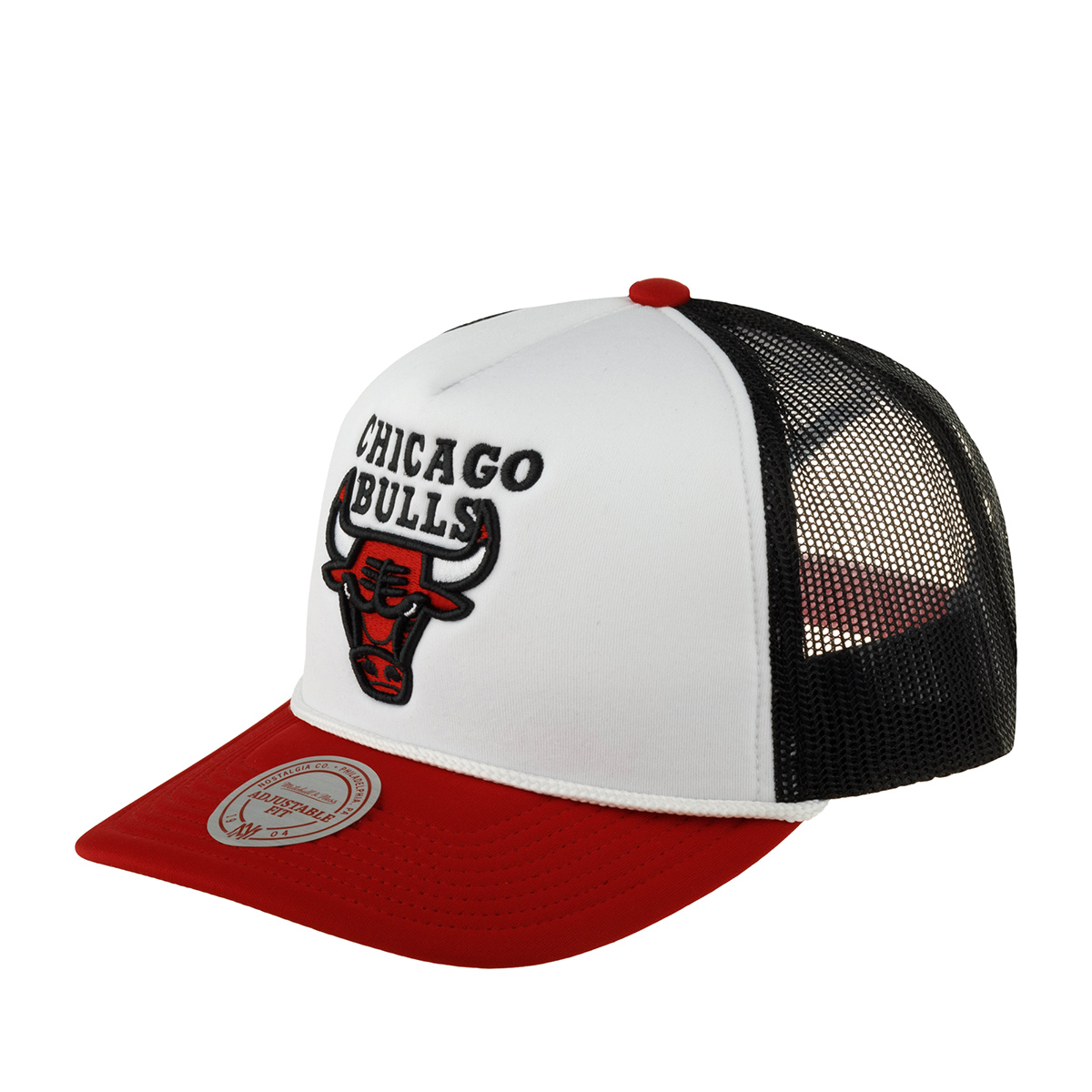 Бейсболка MITCHELL NESS арт. HT8363-CBUWHIT Chicago Bulls NBA (белый / красный)