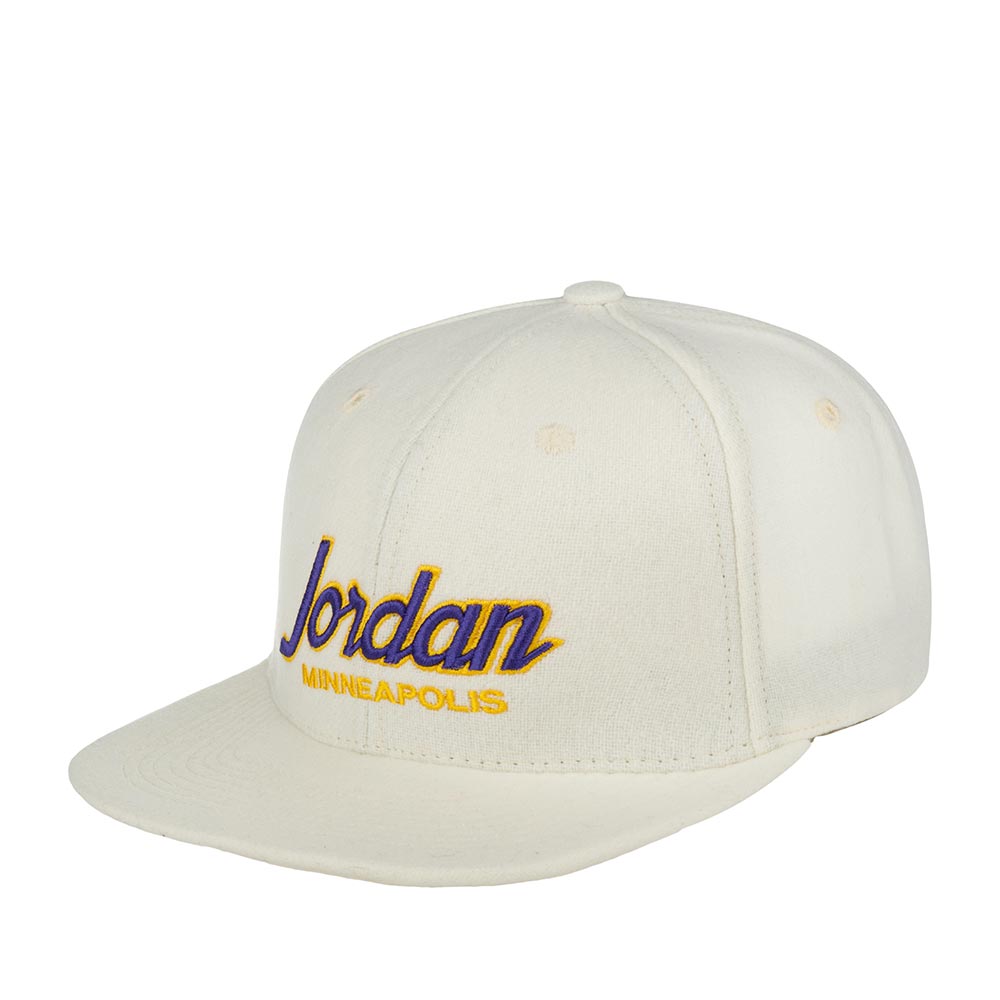 Бейсболка HOOD арт. 100-MWL006-MN011-WH Jordan Sub Script 3D (белый)