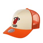 Бейсболка MITCHELL NESS арт. 5HSSSH21323-MHEOFWH Miami Heat NBA (бежевый / оранжевый)