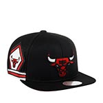 Бейсболка MITCHELL NESS арт. 6HSSLD21011-CBUBLCK Chicago Bulls NBA (черный)