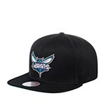 Бейсболка MITCHELL NESS арт. 6HSSSH21270-CHOBLCK Charlotte Hornets NBA (черный)