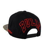 Бейсболка MITCHELL NESS арт. HHSS1101-CBUYYPPPBLCK Chicago Bulls NBA (черный)