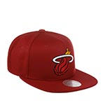 Бейсболка MITCHELL NESS арт. HHSS3256-MHEYYPPPMARO Miami Heat NBA (бордовый)