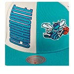 Бейсболка MITCHELL NESS арт. HHSS5154-CHOYYPPPOWTL Charlotte Hornets NBA (голубой / белый)