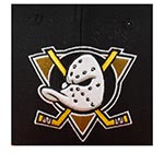 Бейсболка MITCHELL NESS арт. HHSS5367-ADUYYPPPBKOR Anaheim Ducks NHL (черный / оранжевый)