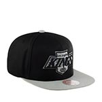 Бейсболка MITCHELL NESS арт. HHSS5367-LAKYYPPPBKGY Los Angeles Kings NHL (черный / серый)