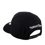 Бейсболка MITCHELL NESS арт. HHSSINTL1265-CBUBLCK Chicago Bulls NBA (черный)