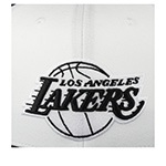 Бейсболка MITCHELL NESS арт. HHSS1051-LALYYPPPWHBK Los Angeles Lakers NBA (белый / черный)