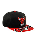 Бейсболка MITCHELL NESS арт. 6HSSMM19455-CBUBKRD Chicago Bulls NBA (черный / красный)