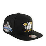 Бейсболка MITCHELL NESS арт. HHSS6743-ADUYYPPPBLCK Anaheim Ducks NHL (черный)
