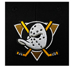 Бейсболка MITCHELL NESS арт. HHSS6743-ADUYYPPPBLCK Anaheim Ducks NHL (черный)