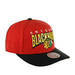 Бейсболка MITCHELL NESS арт. HHSS6642-CBHYYPPPRED1 Chicago Blackhawks NHL (красный / черный)