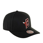 Бейсболка MITCHELL NESS арт. HHSS6580-CBUYYPPPBLCK Chicago Bulls NBA (черный)