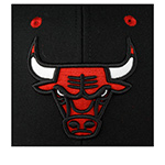 Бейсболка MITCHELL NESS арт. HHSS7310-CBUYYPPPBLCK Chicago Bulls NBA (черный / красный)