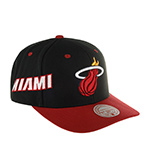 Бейсболка MITCHELL NESS арт. HHSS7310-MHEYYPPPBLCK Miami Heat NBA (черный / красный)