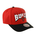 Бейсболка MITCHELL NESS арт. HHSS6638-CBUYYPPPRED1 Chicago Bulls NBA (красный / черный)