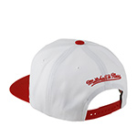 Бейсболка MITCHELL NESS арт. HS8791-CBUWHIT Chicago Bulls NBA (белый / красный)