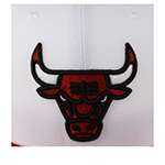 Бейсболка MITCHELL NESS арт. HS8791-CBUWHIT Chicago Bulls NBA (белый / красный)