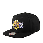 Бейсболка MITCHELL NESS арт. HHSS7689-LALYYPPPBLCK Los Angeles Lakers NBA (черный)
