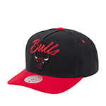 Бейсболка MITCHELL NESS арт. HP9355-CBUBLCK Chicago Bulls NBA (черный / красный)
