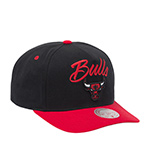 Бейсболка MITCHELL NESS арт. HP9355-CBUBLCK Chicago Bulls NBA (черный / красный)