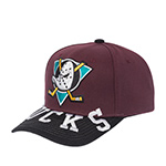 Бейсболка MITCHELL NESS арт. HP10366-ADUPURP Anaheim Ducks NHL (бордовый / черный)