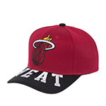 Бейсболка MITCHELL NESS арт. HP10368-MHERED1 Miami Heat NBA (бордовый / черный)