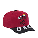 Бейсболка MITCHELL NESS арт. HP10368-MHERED1 Miami Heat NBA (бордовый / черный)