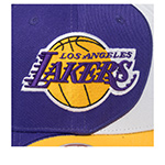 Бейсболка MITCHELL NESS арт. HP10392-LALPURP Los Angeles Lakers NBA (фиолетовый / желтый)