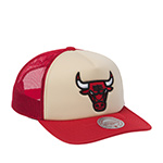 Бейсболка MITCHELL NESS арт. HT12897-CBUCREA Chicago Bulls NBA (кремовый / красный)