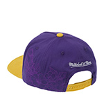 Бейсболка MITCHELL NESS арт. HP11495-LALPURP Los Angeles Lakers NBA (фиолетовый / желтый)