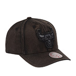 Бейсболка MITCHELL NESS арт. HP12810-CBUBLCK Chicago Bulls NBA (черный)